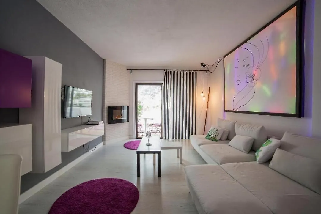 プエルト・デ・サンティアゴ Casa Soleadaヴィラ スペイン